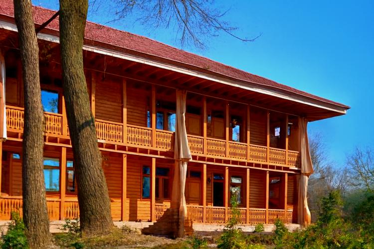 اقامتگاه بوم‌گردی گیل خاتون رشت نمای بیرونی