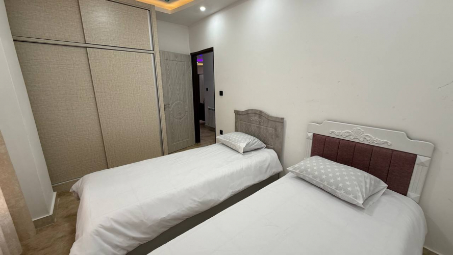 هتل مازیار بندرانزلی فضای داخلی اتاق‌ها