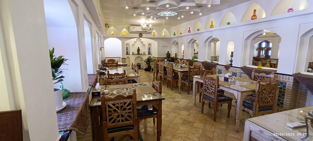 اقامتگاه شمسه آران و بیدگل رستوران