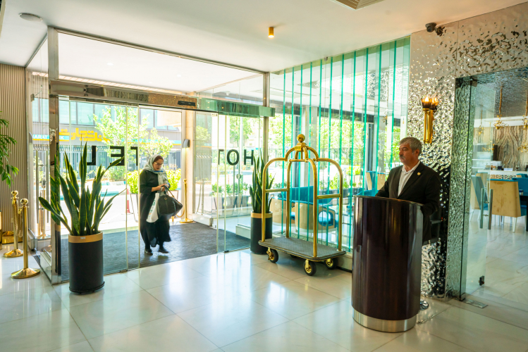 هتل هویزه تهران فضای داخلی هتل