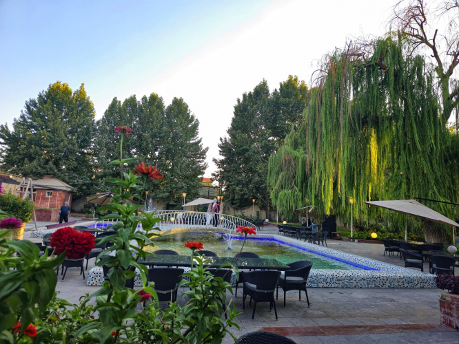 هتل آزادگان کرمانشاه محوطه هتل