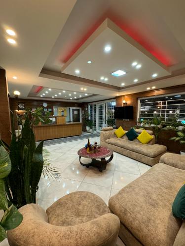 هتل آپارتمان اسکان رامسر لابی