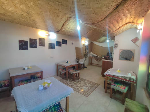 اقامتگاه سنتی ثنا کاشان فضای داخلی اتاق‌ها