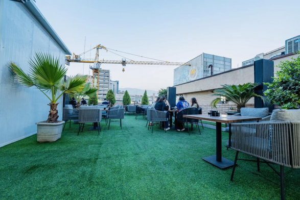 هتل پارادایس تهران محوطه بیرونی هتل پارادایس تهران محوطه بیرونی