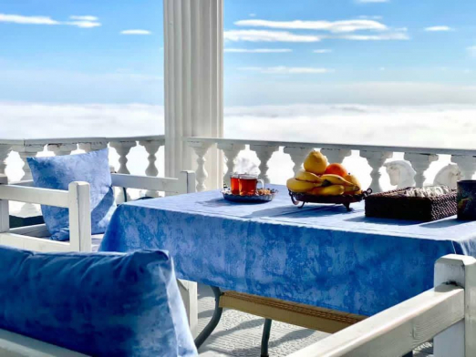 خانه مسافر دلمون رامسر محوطه بیرونی خانه مسافر دلمون رامسر محوطه بیرونی