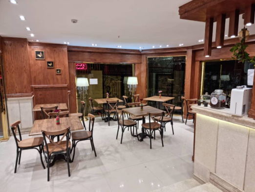 هتل آپارتمان سفرا مشهد کافی‌شاپ