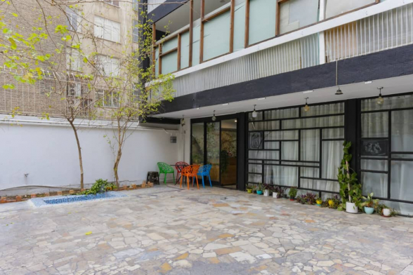 مهمانسرا ترنج تهران نمای بیرونی