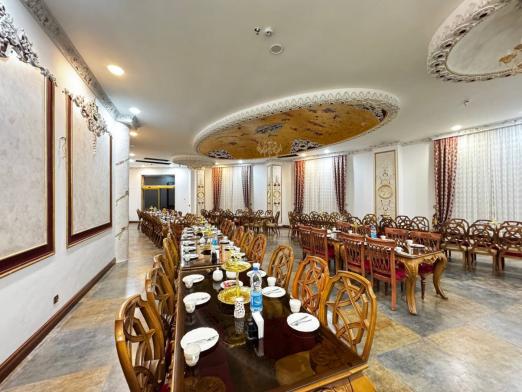 مجتمع گردشگری قصربرلیان سمنان رستوران مجتمع گردشگری قصربرلیان سمنان رستوران