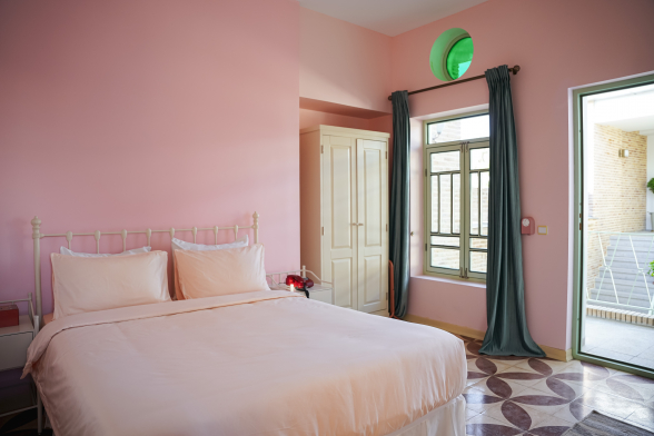 اقامتگاه سنتی پاسیو شیراز فضای داخلی اتاق‌ها