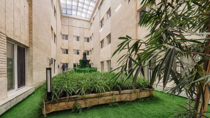 هتل پارسیان عالی قاپو اصفهان محوطه