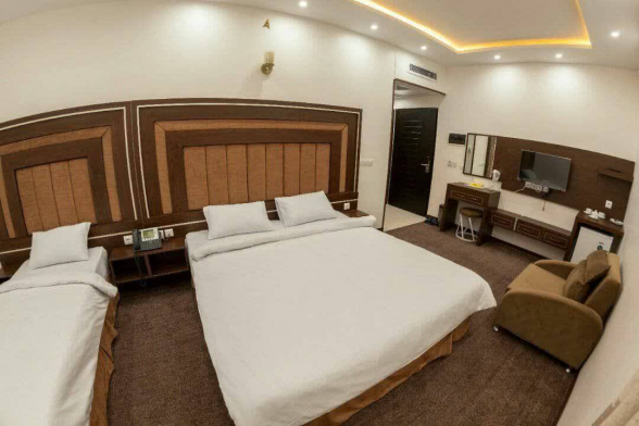 هتل میبد مشهد فضای داخلی اتاق‌ها