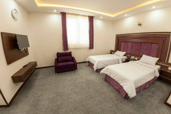 هتل میبد مشهد فضای داخلی اتاق‌ها