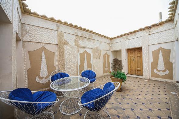 اقامتگاه سنتی کاخ سرهنگ اصفهان فضای داخلی اقامتگاه اقامتگاه سنتی کاخ سرهنگ اصفهان فضای داخلی اقامتگاه