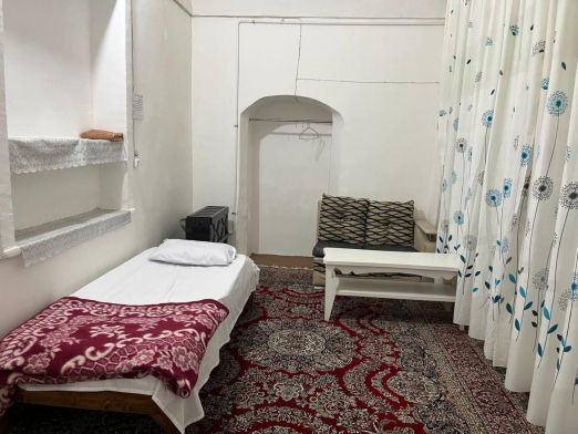 خانه مسافر بهار یزد فضای داخلی اتاق‌ها