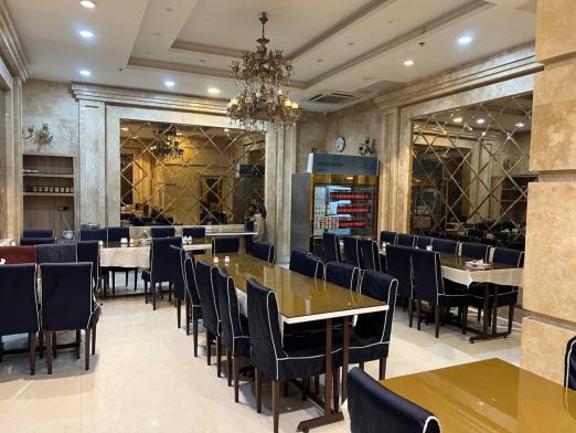 مهمانسرا ساعت مشهد رستوران