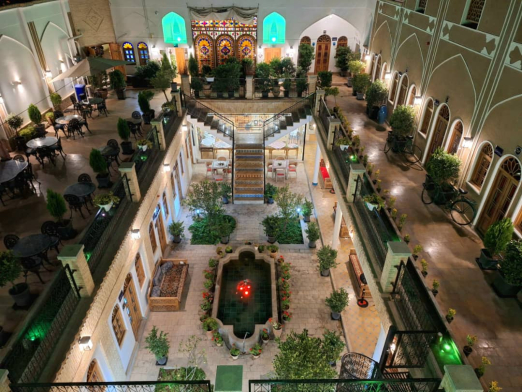 اقامتگاه سنتی سهروردی اصفهان فضای داخلی اقامتگاه