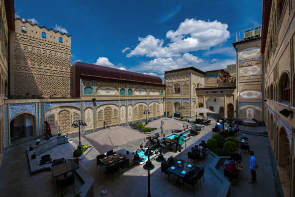 هتل گران میراث رشیدیه تهران محوطه داخلی هتل گران میراث رشیدیه تهران محوطه داخلی