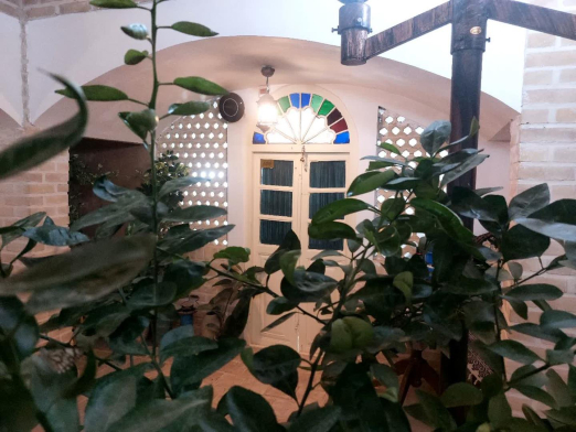 خانه مسافر چهارباغ کاشان فضای محوطه