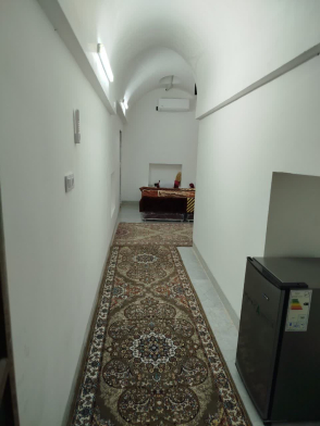 اقامتگاه بوم‌گردی چهار قنات یزد فضای داخلی اتاق‌ها