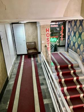 مهمانسرا ناصری تهران نمای بیرونی