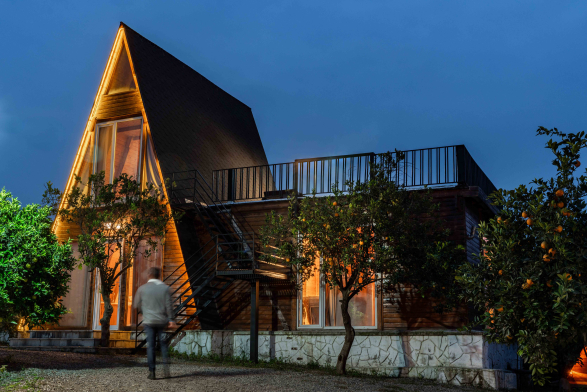 هتل دنسه بام هیرکانی بابل نمای بیرونی