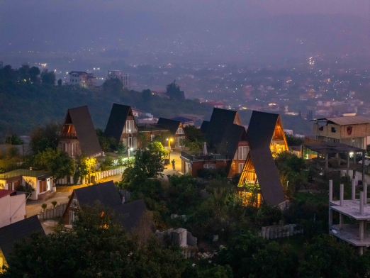 هتل دنسه بام هیرکانی بابل نمای بیرونی