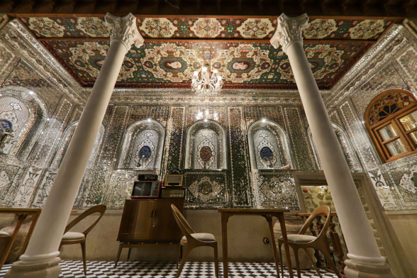 بوتیک هتل عمارت فرهادی شیراز حیاط اول