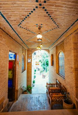 بوتیک هتل سنتی آناهید شیراز لابی