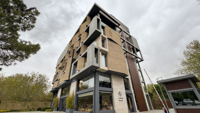 هتل رونیاس شیراز نمای بیرونی هتل رونیاس شیراز نمای بیرونی
