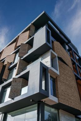 هتل رونیاس شیراز نمای بیرونی