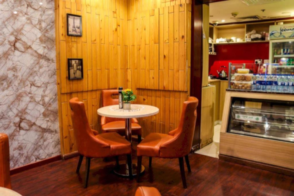 Palette Phoenix Hotel