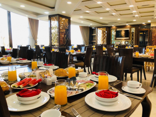 هتل آریا ارومیه رستوران هتل آریا ارومیه رستوران