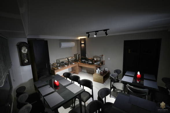 هتل آرین جلفا محوطه داخلی