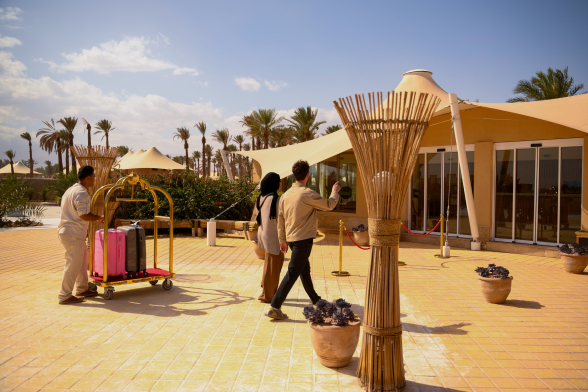 مجتمع گردشگری ریزورت کویری ماکان کرمان فضای محوطه