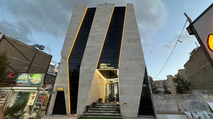 هتل دیبا شهر کرد نمای بیرونی