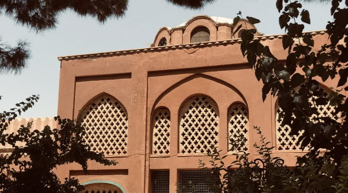 هتل ارگ تاریخی گوگد گلپایگان نمای بیرونی هتل ارگ تاریخی گوگد گلپایگان نمای بیرونی