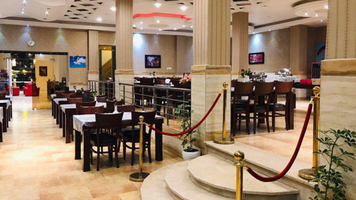 هتل قصر مینودشت رستوران هتل قصر مینودشت رستوران