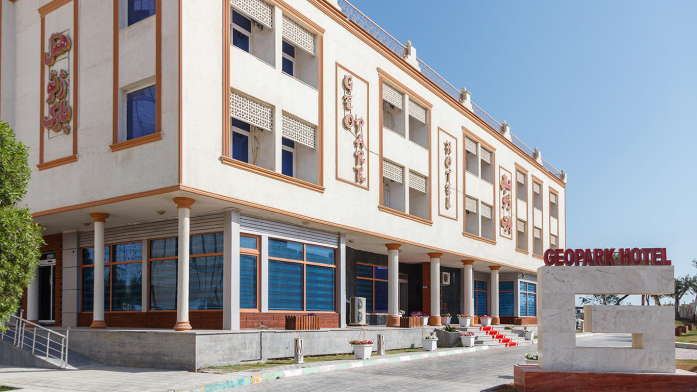 هتل ژئو پارک قشم نمای بیرونی 2