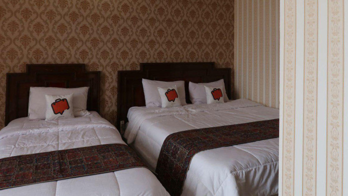 هتل آرامش یزد اتاق سه تخته 2