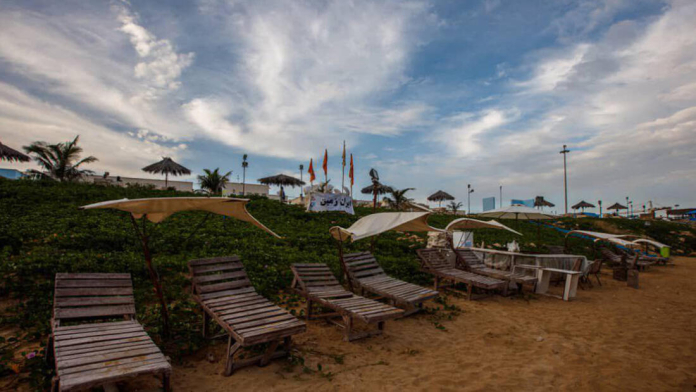 هتل باغ ایران‌ زمین قشم فضای بیرونی هتل