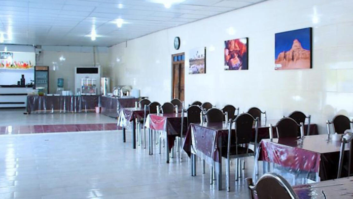 هتل باغ ایران‌ زمین قشم رستوران