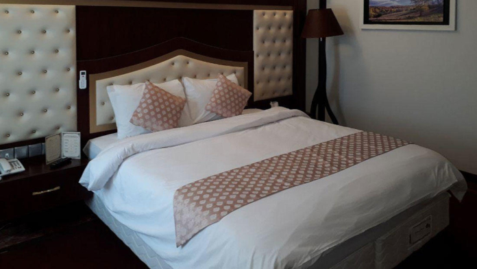 هتل کاوه ساوه اتاق دو تخته دابل