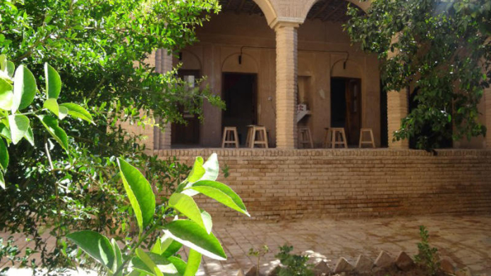 اقامتگاه بومگردی سرای آ بی بی نی ریز فضای داخلی اقامتگاه 1 اقامتگاه بومگردی سرای آ بی بی نی ریز فضای داخلی اقامتگاه 1