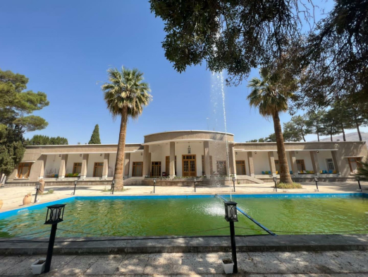 هتل آپادانا تخت جمشید مرودشت فضای بیرونی هتل 2 هتل آپادانا تخت جمشید مرودشت فضای بیرونی هتل 2