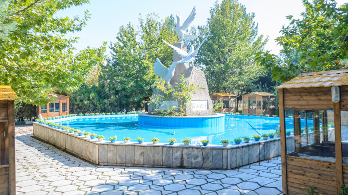 هتل ثامن مشهد فضای بیرونی هتل 1