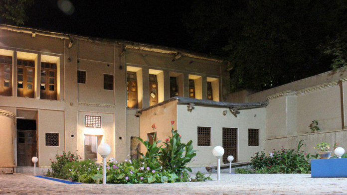 اقامتگاه بومگردی دیرا خوانسار فضای داخلی اقامتگاه 1 اقامتگاه بومگردی دیرا خوانسار فضای داخلی اقامتگاه 1