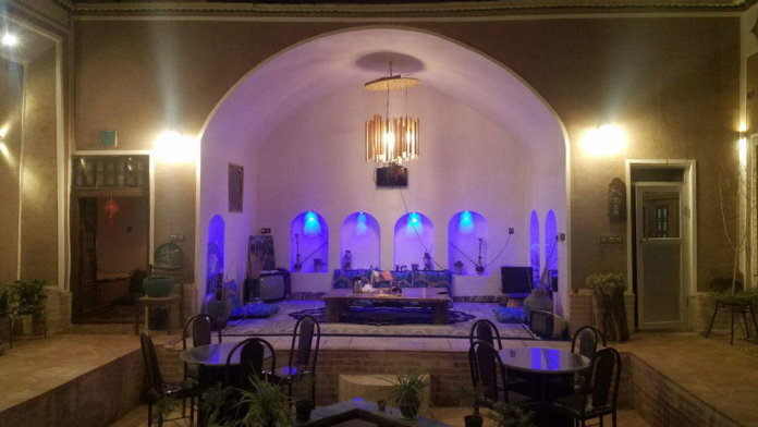 اقامتگاه بوم‌گردی خانه شما یزد فضای داخلی اقامتگاه 3