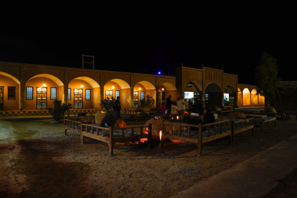 مجتمع گردشگری اکو کمپ شباهنگ کویر یزد نمای محوطه 1 مجتمع گردشگری اکو کمپ شباهنگ کویر یزد نمای محوطه 1