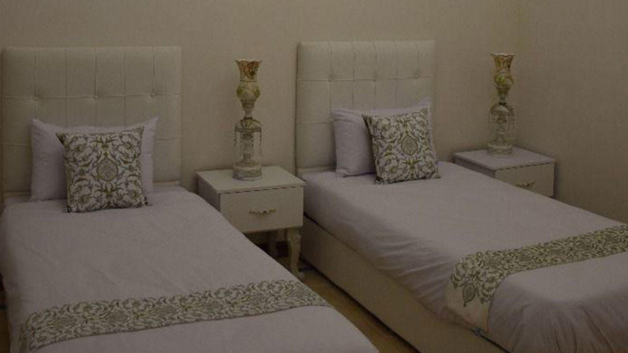 اقامتگاه بوم‌گردی سرای سفیر اصفهان اتاق دو تخته تویین 1