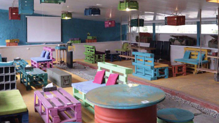 هتل آپارتمان امیر نوشهر کافی شاپ